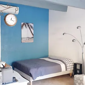 33 M2 Au Calme Proche Hyeres Hébergement de vacances