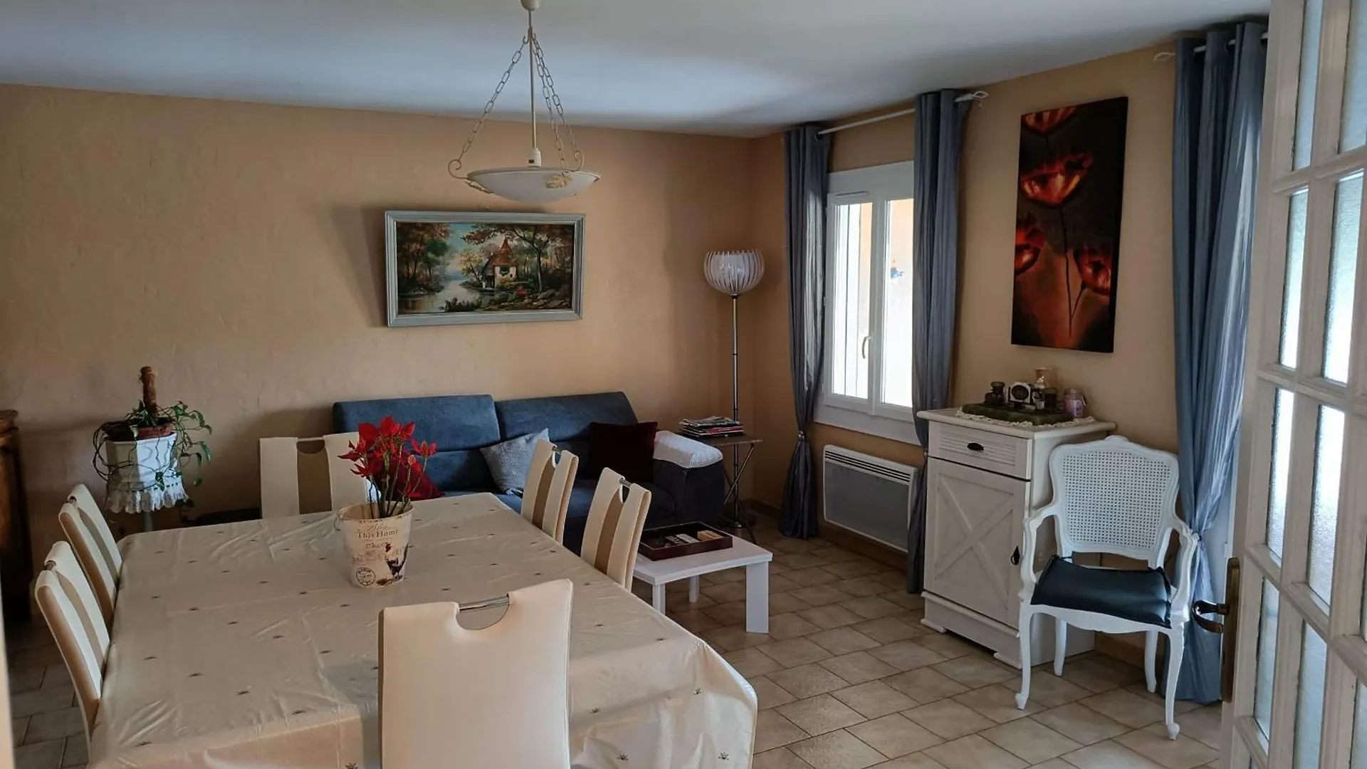 Mas Provencal With Terraces And Small Garden La Crau